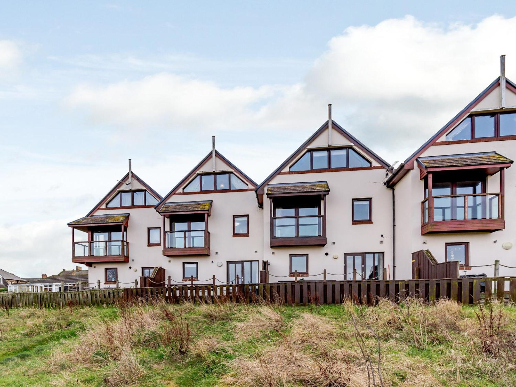 Marina View Villa Amble Exterior photo